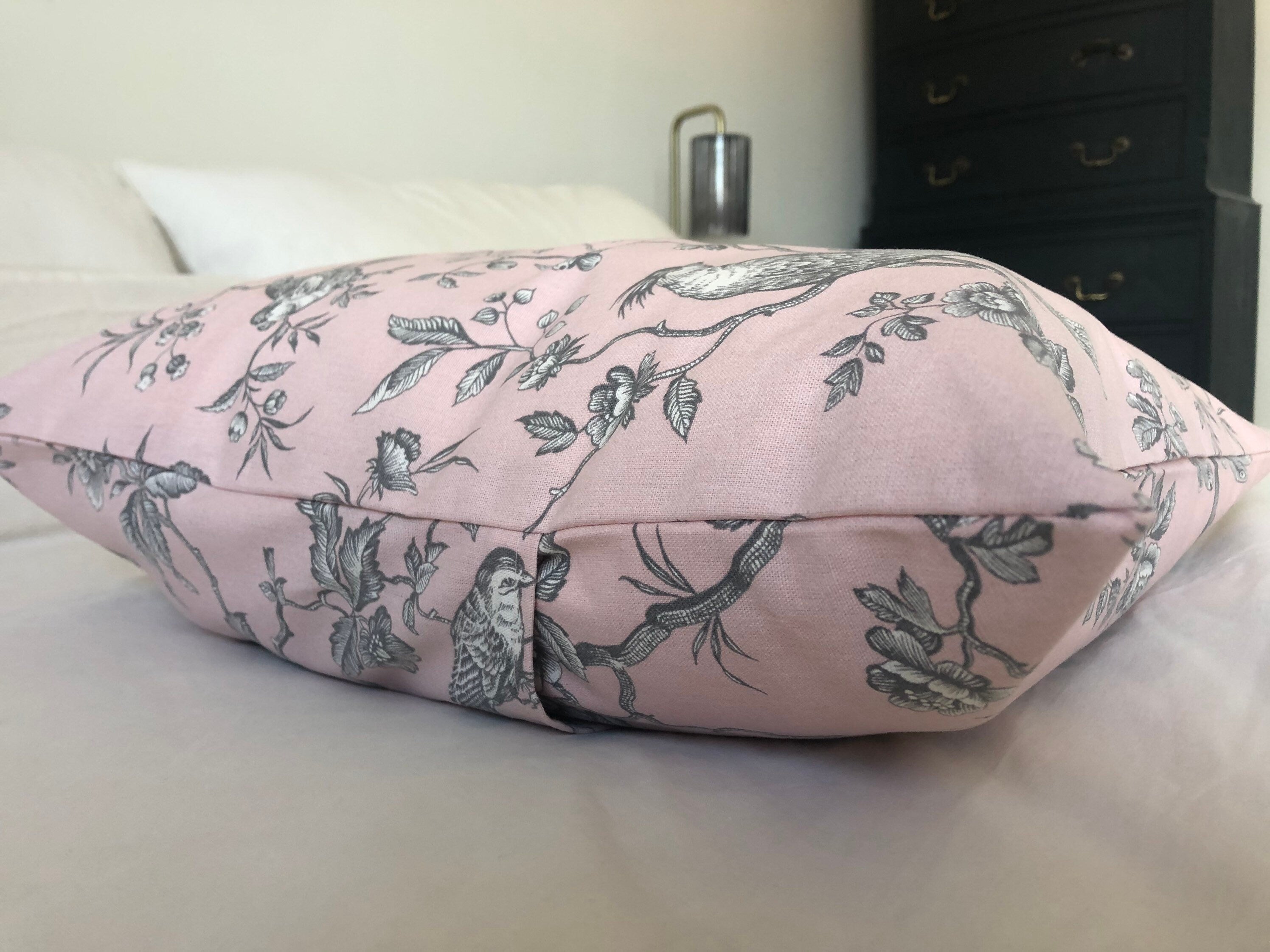 French vintage cushion covers, pink farmhouse toile pillow covers