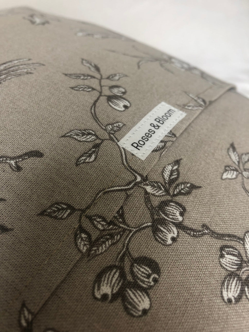 French Vintage taupe Toile de Jouy Cushion Cover, Beige Linen Pillow