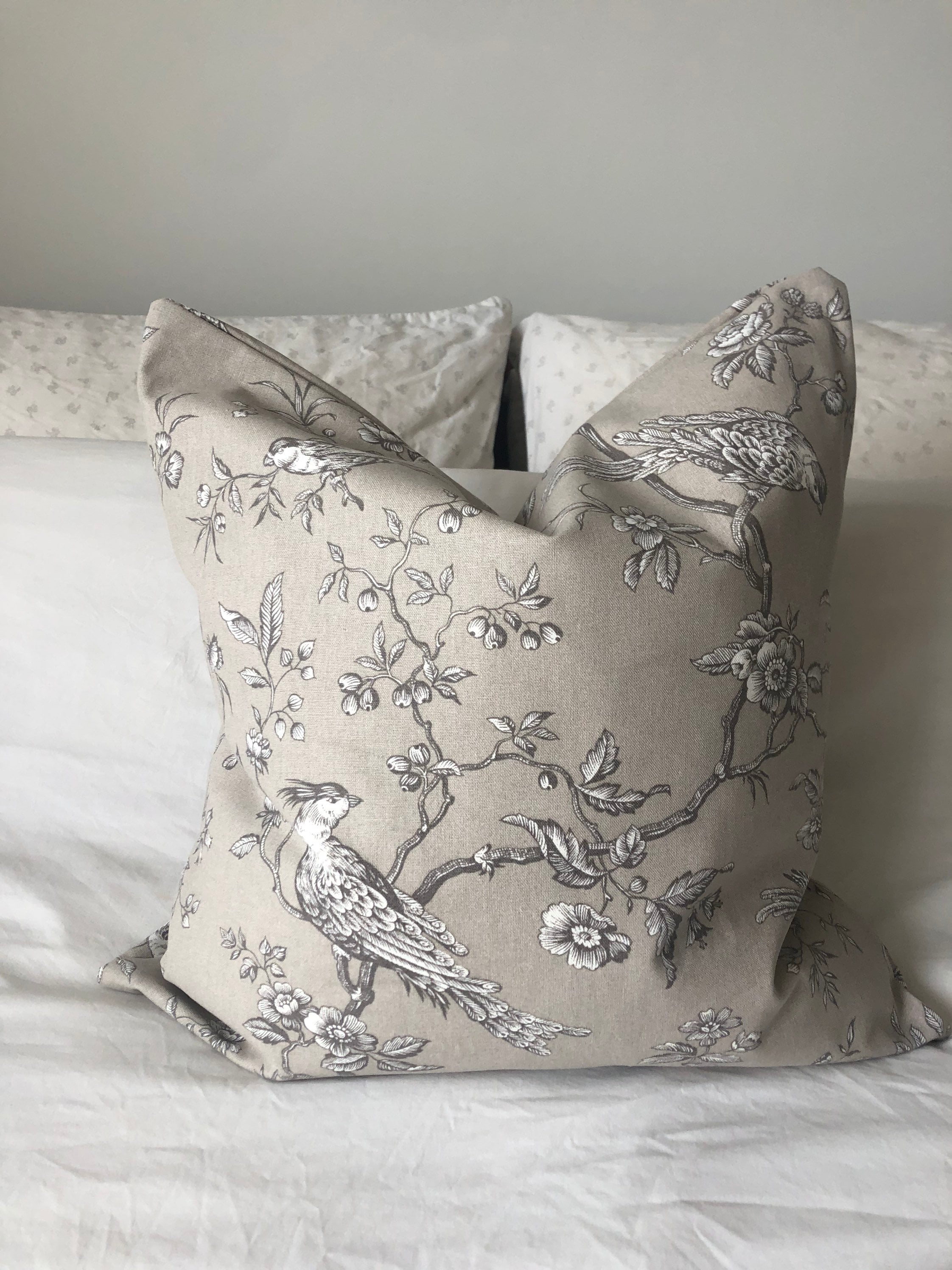 French Vintage taupe Toile de Jouy Cushion Cover, Beige Linen Pillow