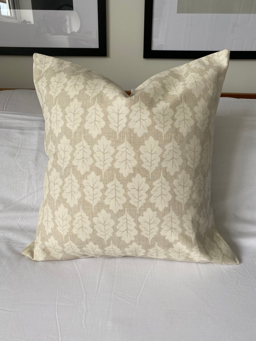Taupe Leaf Pattern Cushion Cover: Minimalist Home Decor