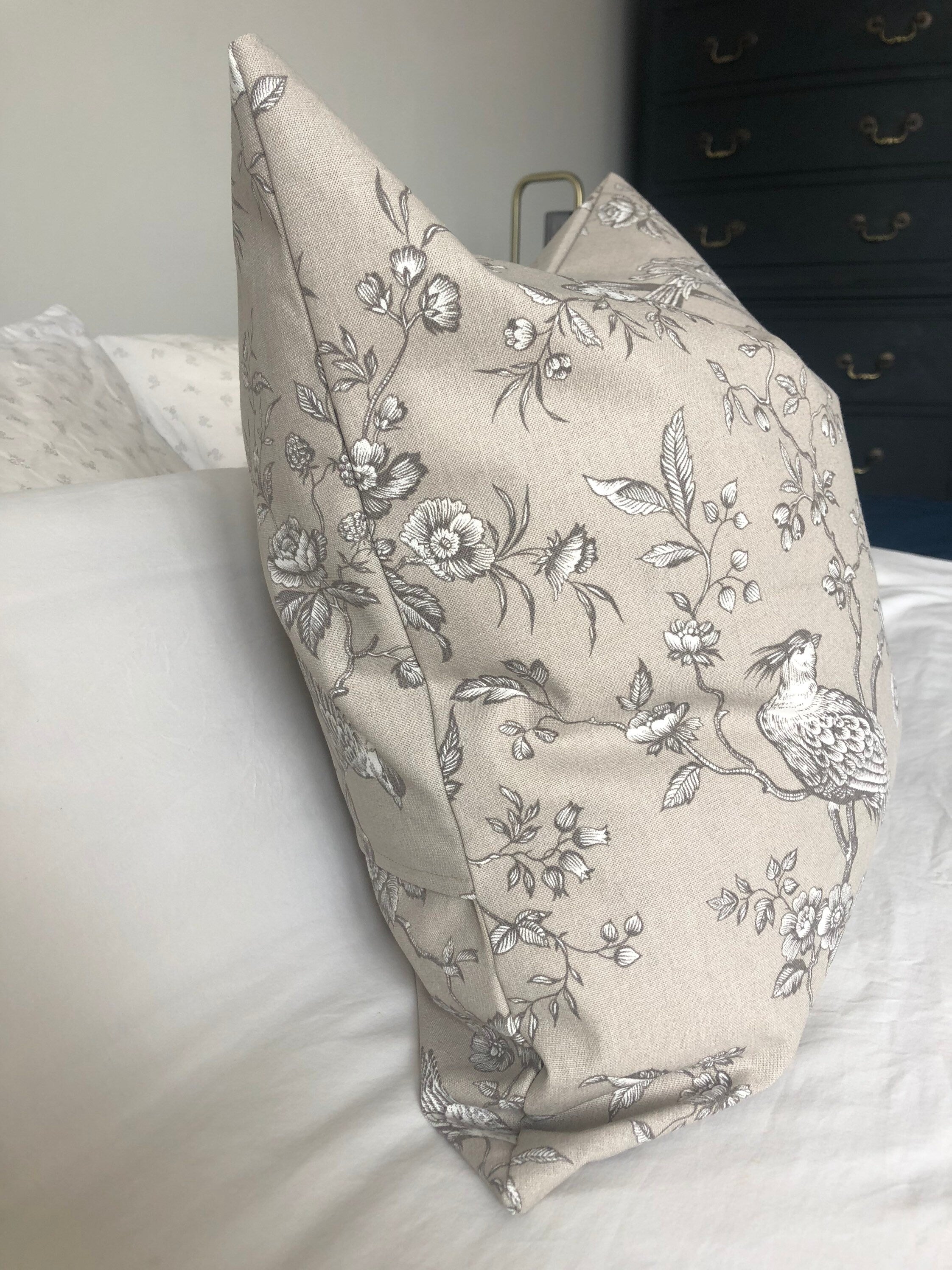French Vintage taupe Toile de Jouy Cushion Cover, Beige Linen Pillow