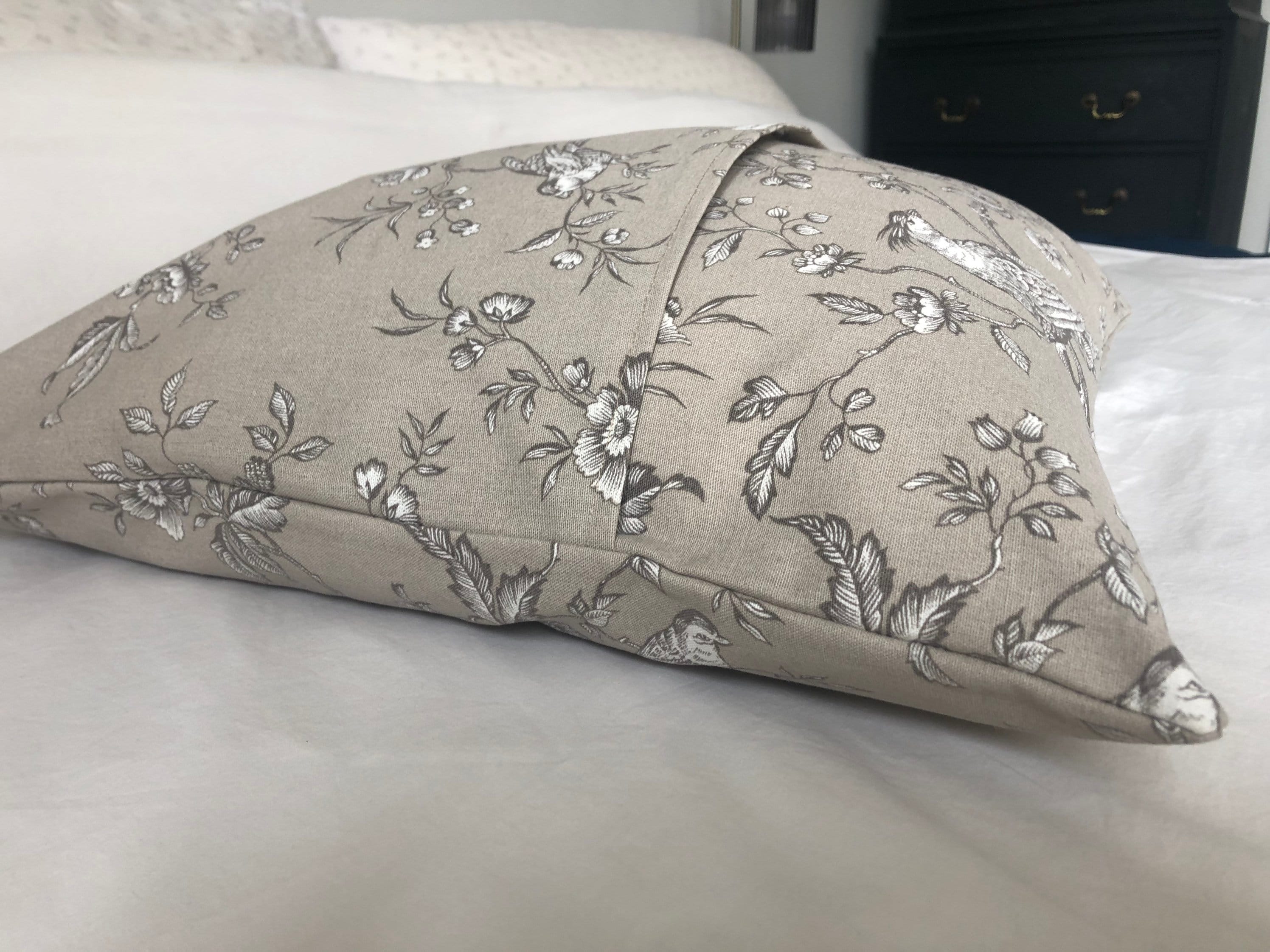 French Vintage taupe Toile de Jouy Cushion Cover, Beige Linen Pillow