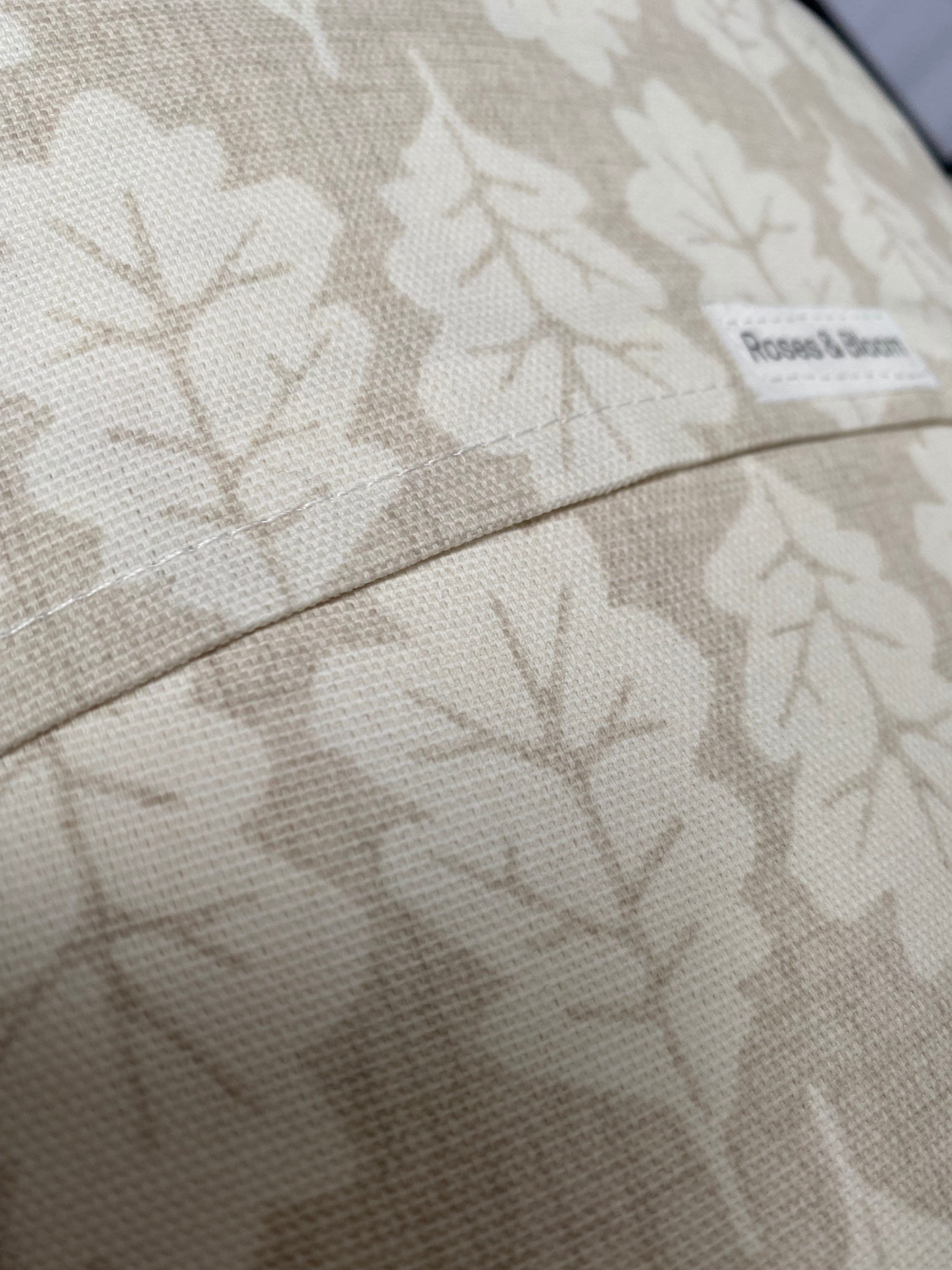 Taupe Leaf Pattern Cushion Cover: Minimalist Home Decor