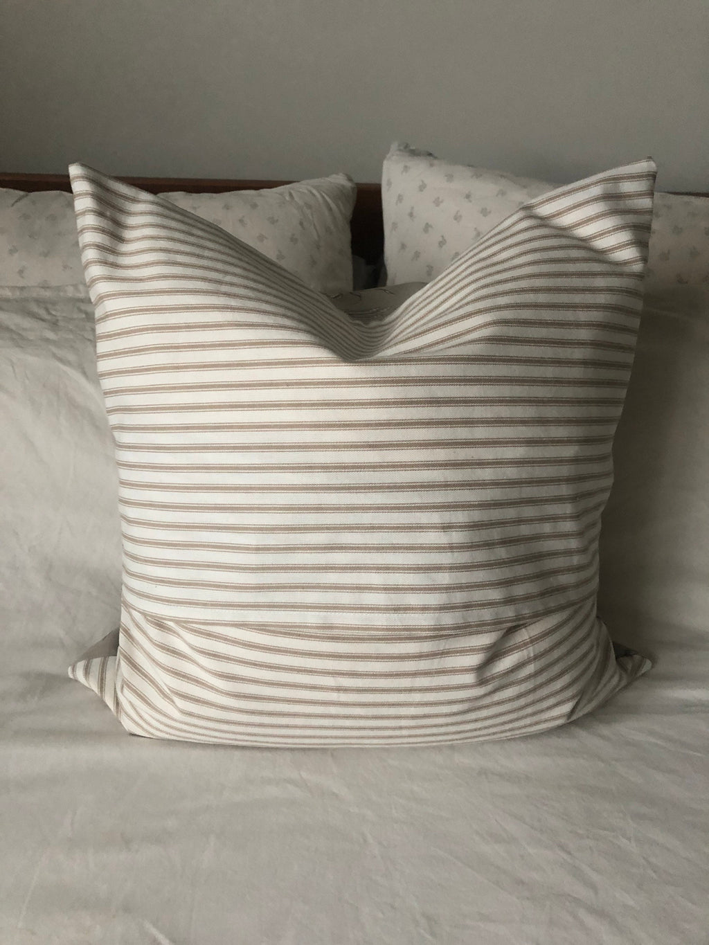 French Vintage Toile de Jouy Cushion Cover, Beige Linen Pillow