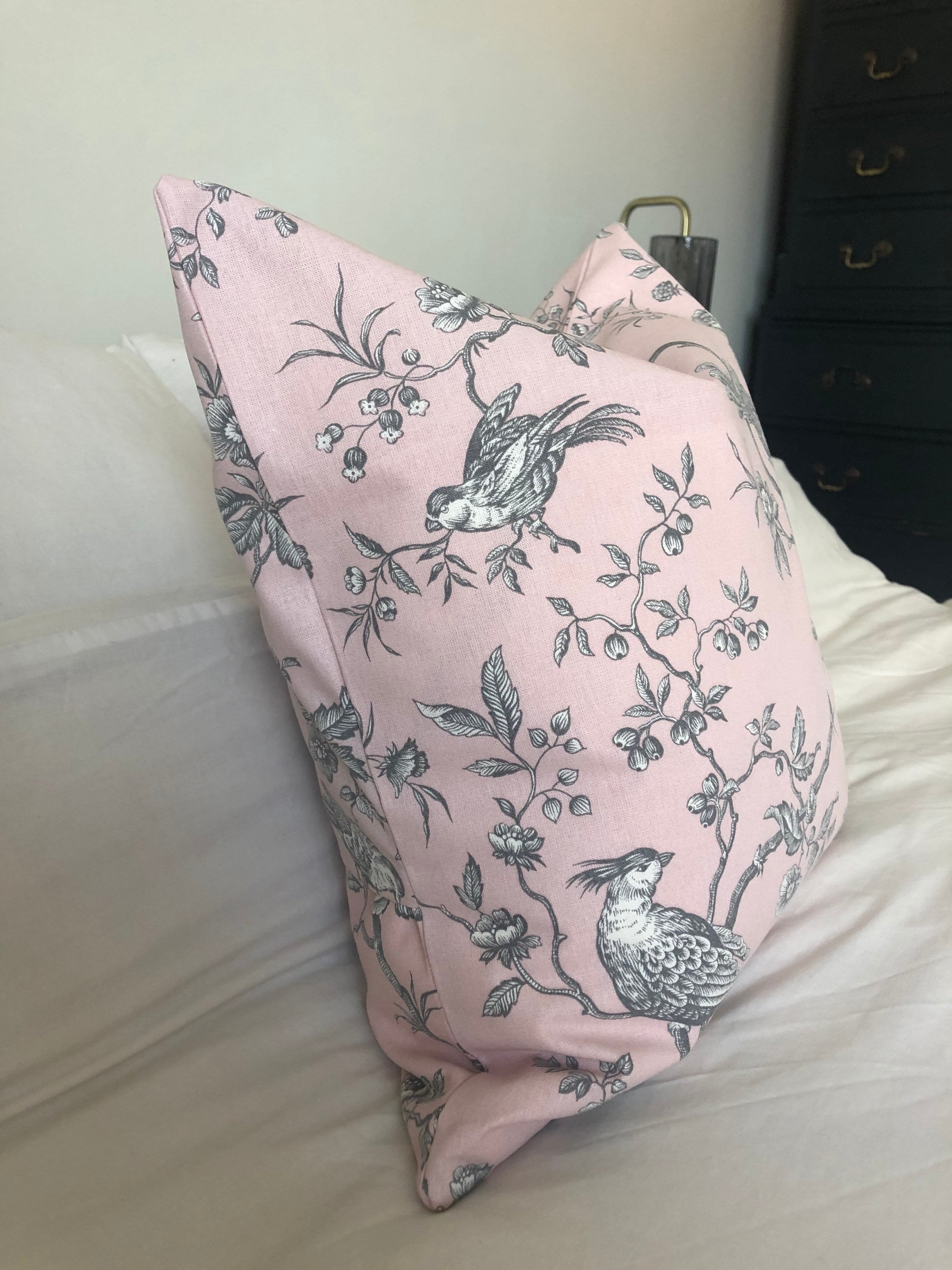 French vintage cushion covers, pink farmhouse toile pillow covers