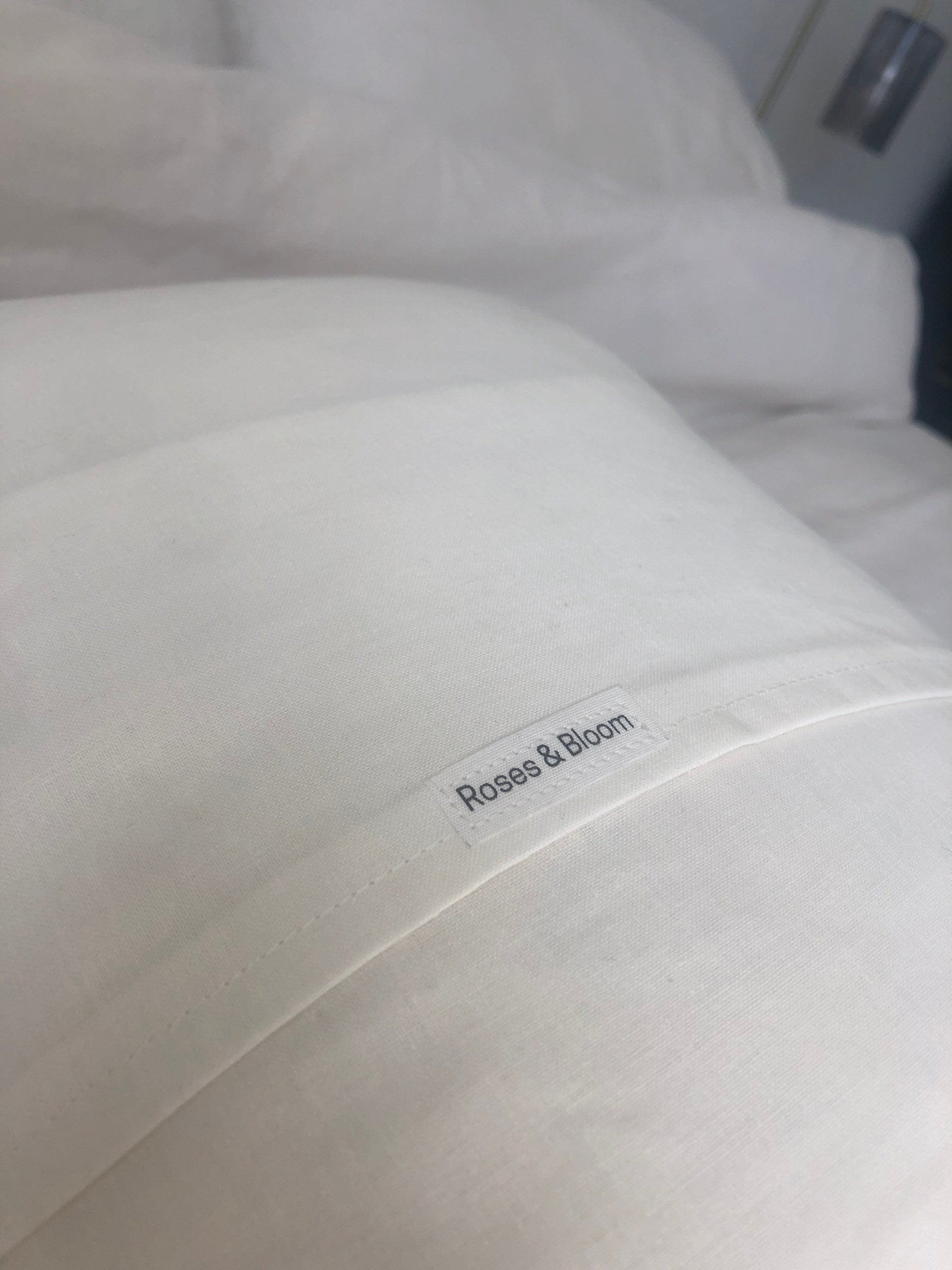 Blue toile de jouy cushion covers, French country pillows, farmhouse decor, large pillow shams