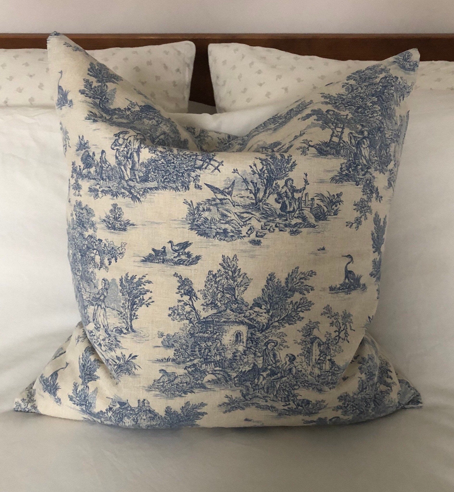 French Vintage Linen Cushion Cover – Farmhouse Sofa Pillow, Neutral Home Decor