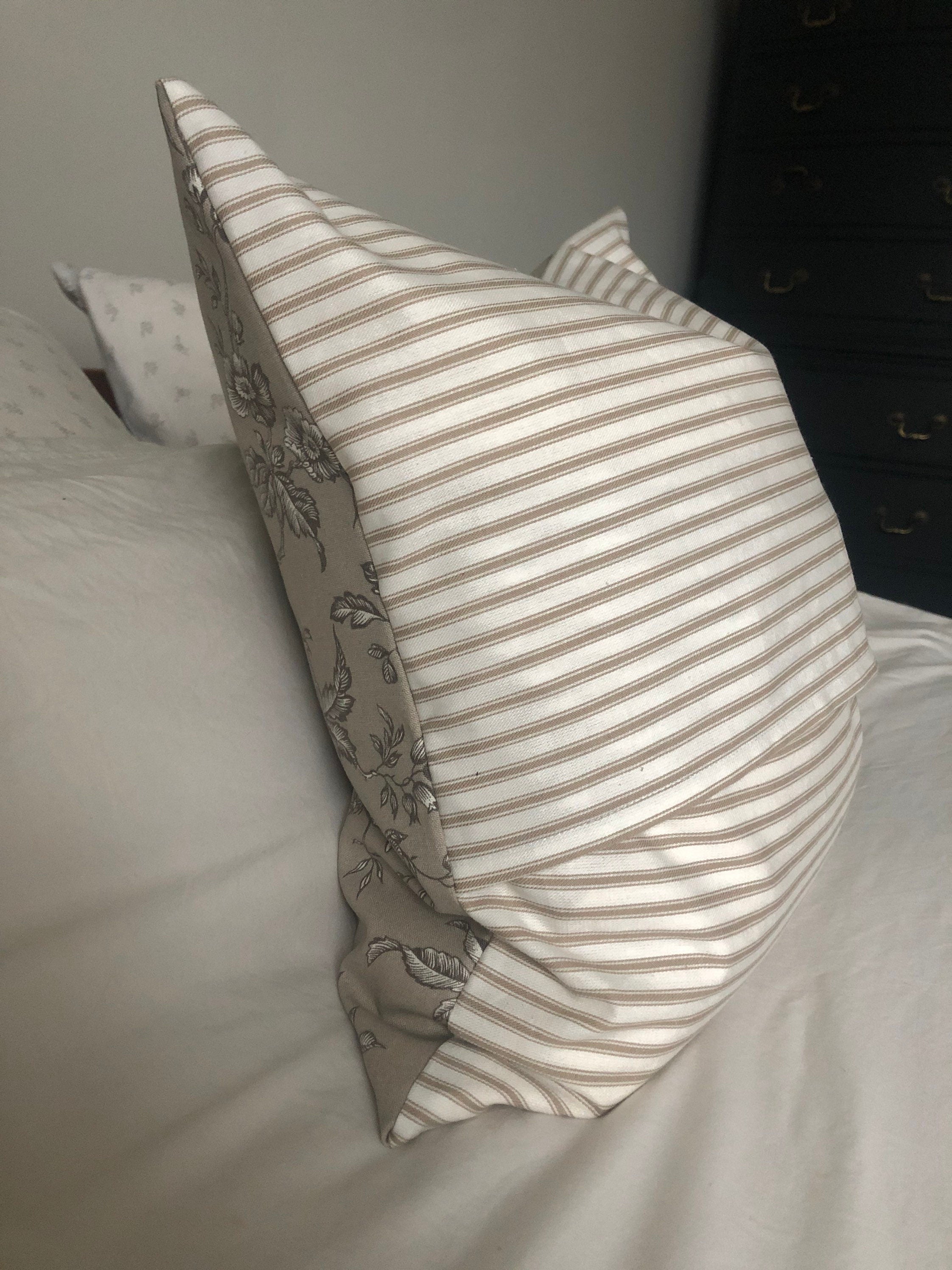 French Vintage Toile de Jouy Cushion Cover, Beige Linen Pillow