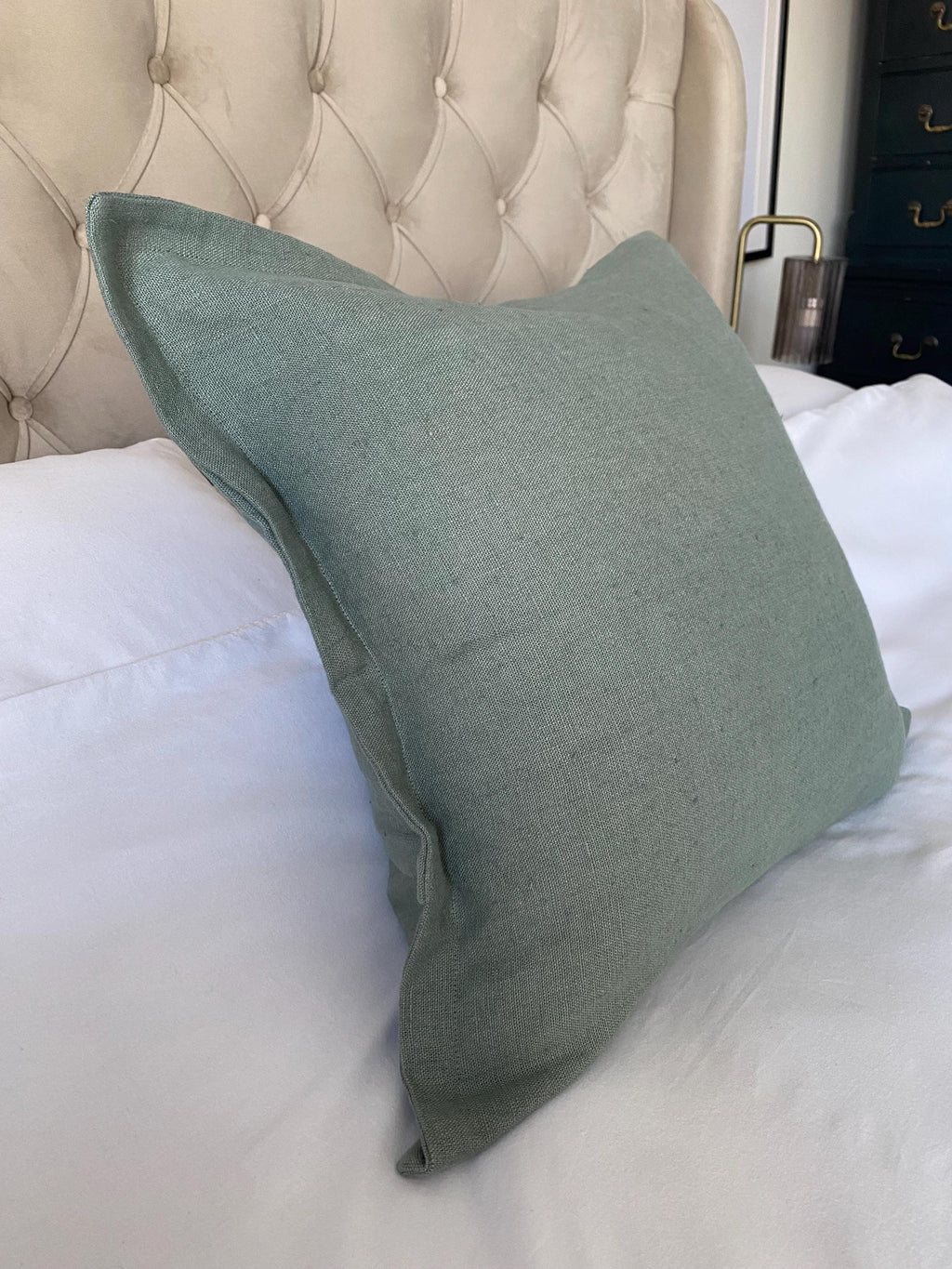 Green oxford edged cushion cover: linen pillow case