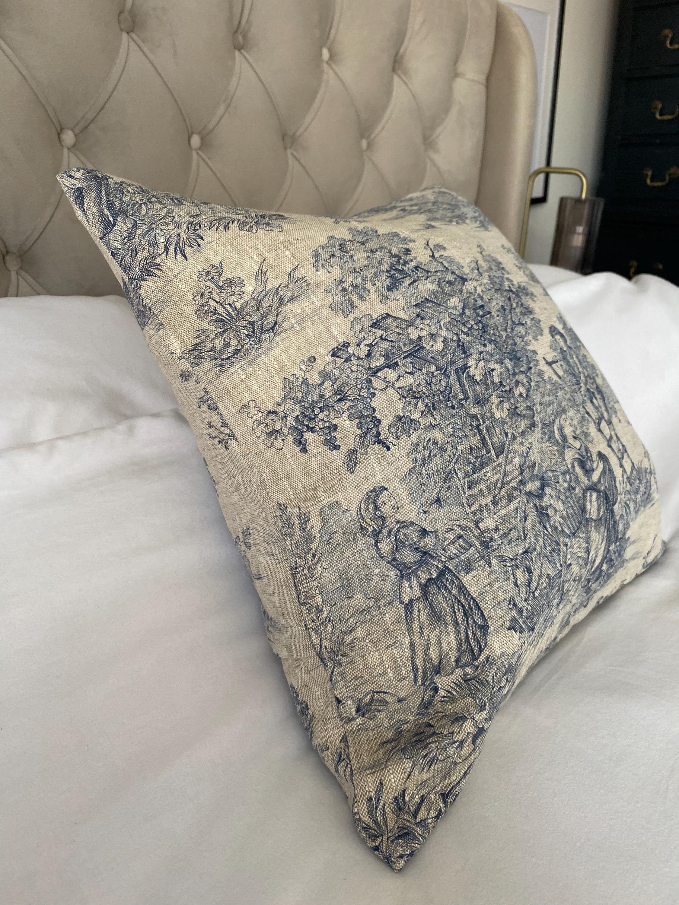 Blue toile de jouy linen cushion cover, french country pillow cover, vintage linen bedding